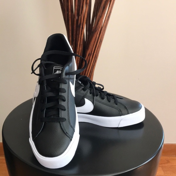 Nike Shoes - Nike